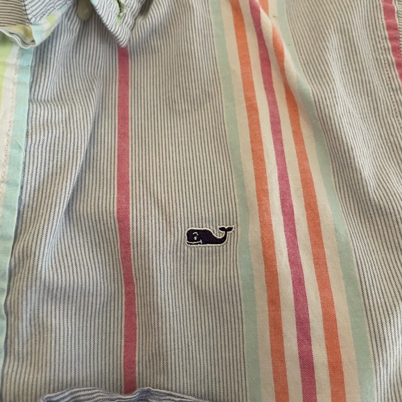 Lot of boys button downs (5 items). Jcrew Factory crewcuts & Vineyard Vines - Picture 3 of 3